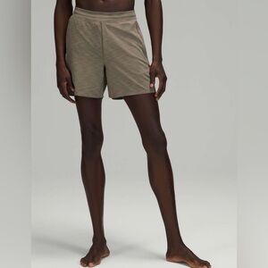 Lululemon Balancer Short size M